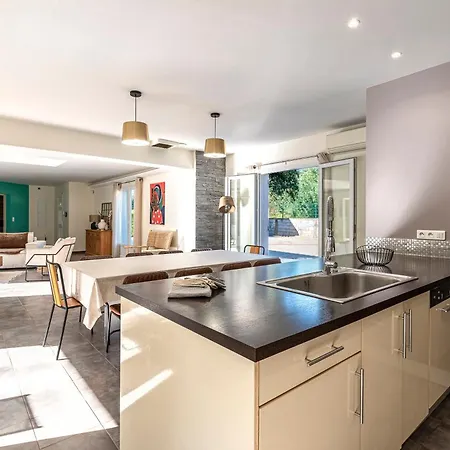 بيت للعطل Sole - - Maison Climatisee Avec Piscine