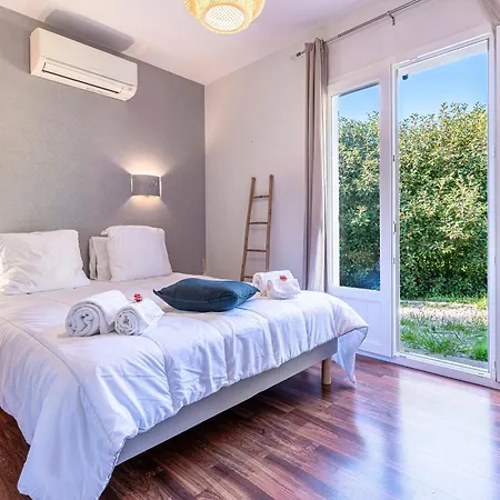 Sole - - Maison Climatisee Avec Piscine بيت للعطل Peri