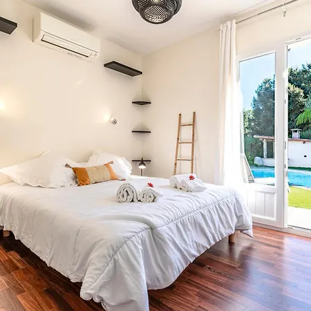 Sole - - Maison Climatisee Avec Piscine Semesterbostad *