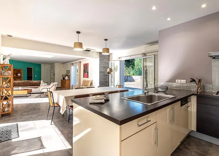 Prázdninový dům Sole - - Maison Climatisee Avec Piscine