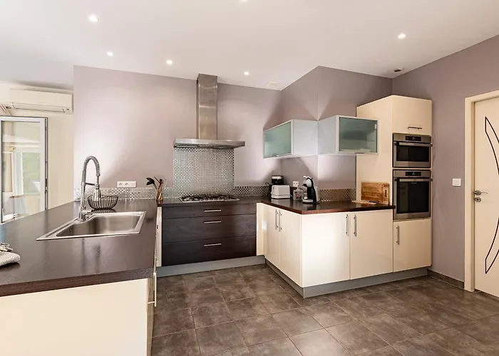 Sole - - Maison Climatisee Avec Piscine Prázdninový dům *