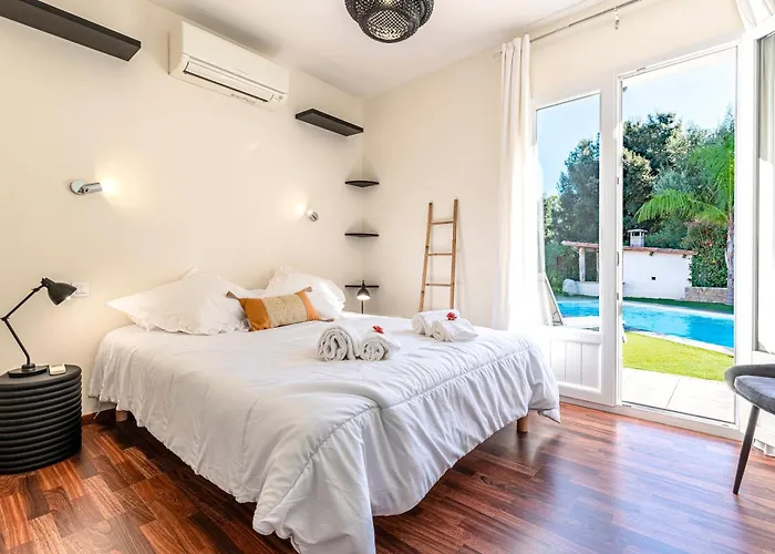 Sole - - Maison Climatisee Avec Piscine Holiday home *